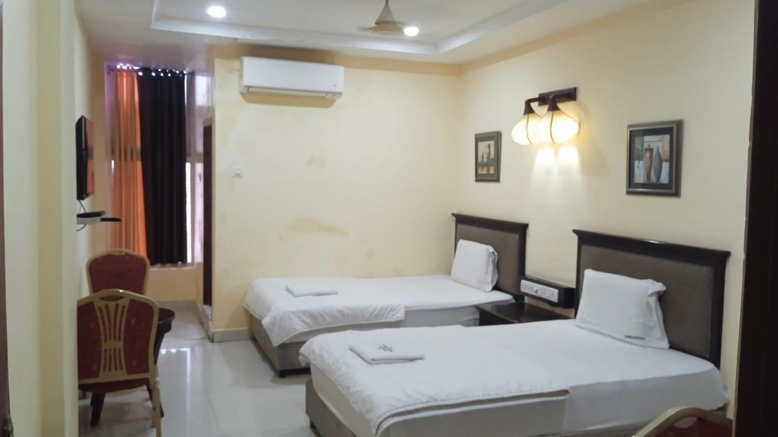 Sriannamalaiyar Residency Hotel Vellore Kültér fotó